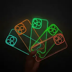 Özel Glow karanlık aydınlık gece floresan Neon parlayan cep telefonu arka kapak iPhone için kılıf 14 13 12 11 Pro Max X