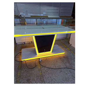 Su misura-computer-<span class=keywords><strong>negozio</strong></span>-design per computer portatili al dettaglio Display da tavolo decorazione per Vr <span class=keywords><strong>Gaming</strong></span> Store - Product Image 1