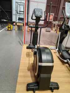 Оптовая продажа, коммерческий тренажер для фитнеса, кросс-тренажер, оборудование для домашнего спортзала, эллиптический тренажер для упражнений - Product Image 4