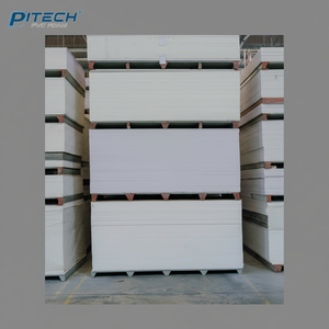 Vente en gros de panneaux de mousse laminée en PVC Vietnam Pitech feuilles de plastique grain de bois durables à haute densité pour intérieurs de meubles - Product Image 1