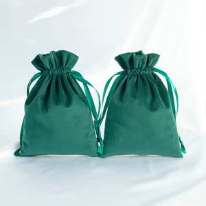 Bolsas de Regalo de Joyería Personalizadas con Logotipo, Bolsitas de Almacenamiento de Joyas Pequeñas con Cordón, Bolsas de Terciopelo con Logotipo Personalizado - Product Image 5