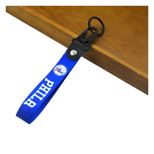 Lakers Warriors Porte-clés Celtics Nets Clippers Basketball Fans Alpinisme Porte-clés Pendentif Multi-Purpose Phone Pendant - Product Image 4