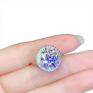 Bague de mariage pour femme en argent S925 plaqué rhodium avec certificat IGI, diamant de laboratoire HPTP CVD rond de 1 carat et zircon 5A - Product Image 3