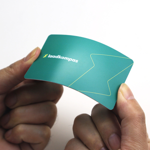 บัตรแม่เหล็ก RFID แบบกำหนดเอง พิมพ์บาร์โค้ด UV บัตรสมาชิก NFC PVC แบบเติมเงินได้ - Product Image 4