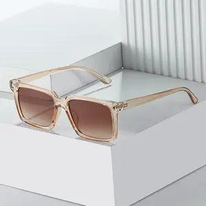 13079 nueva caja moda europea y americana Simple cuadrado Sun Beat personalizado remache gafas de sol