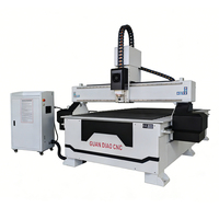 Routeur CNC 3 axes pour le travail du bois 4*8 pieds 1325, machine de fraisage 3D pour le bois