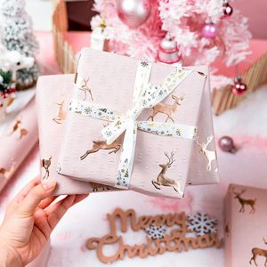 Papier cadeau de Noël rose or avec motif renne, 17 po x 32,8 pi, écologique, revêtement simple face - Product Image 4
