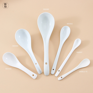 Ensemble de <span class=keywords><strong>cuillère</strong></span> <span class=keywords><strong>à</strong></span> mesurer d'assaisonnement <span class=keywords><strong>en</strong></span> <span class=keywords><strong>porcelaine</strong></span> bon marché cuisine thé soupe <span class=keywords><strong>café</strong></span> dîner <span class=keywords><strong>cuillère</strong></span> <span class=keywords><strong>en</strong></span> céramique - Product Image 1