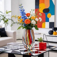 Vas Kaca Pop Art Cane, Dekorasi Warna Primer untuk Aksen Rumah Modern