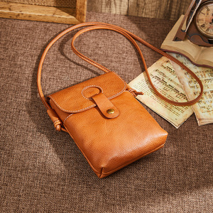 Bolso para teléfono Nasman Retro de piel de vaca, cubierta cuadrada vertical de 7 pulgadas, bolso cruzado portátil para el hombro para uso diario - Product Image 1