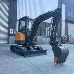 2026 Factory Shipping 2.7 Ton Mini Crawler Excavator Engine <b>Pump</b> Gear for Municipal Infrastructure Construction (short Turning - Product Image 3