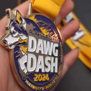 Medallas Colgantes 3D de Imitación Antigua en Oro, Plata y Bronce, Premios Deportivos Personalizados de Metal para Karate, Fútbol, Baloncesto, Atletismo y Maratón - Product Image 2