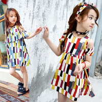 Robe d'été moderne pour enfants, style épaules dénudées, pour boutiques de vêtements pour enfants en gros