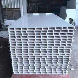 Entrepôt frigorifique moderne en métal isolé, résistant au feu et à l'eau, idéal pour les centres de distribution de la chaîne du froid mondiale - Product Image 2