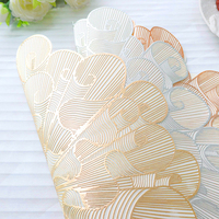 Tapis à café en PVC à motif floral européen |   Nouvelle Arrivée - Vente en Gros - Set de Table Rouge Doré pour Noël et Mariage - Décoration de Table Occidentale