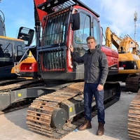 En stock, excavatrice Doosan DX225LC d'occasion, idéale pour les travaux d'ingénierie municipale, l'excavation de chantier et la remise en état des terres