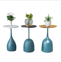 Table d'appoint nordique créative ins simple, moderne, canapé en marbre, petite table basse légère, table de chevet de luxe, table d'angle pour la maison