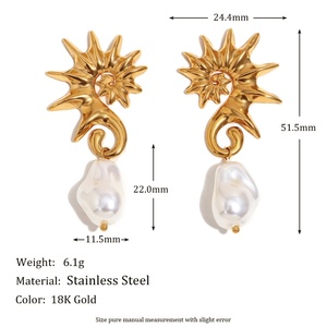 Orecchini pendenti in acciaio inossidabile placcato oro 18K personalità Design cavalluccio marino orecchini pendenti di perle barocche da donna - Product Image 4