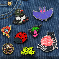 Badges et Broches Métalliques Antiques Personnalisés en Gros – Ensembles de Pins en Émail Souple Mignons, Conception Sur Mesure, Fabrication avec Carte de Support