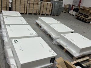แบตเตอรี่ลิเธียมไอรอนฟอสเฟต 51.2V 410ah 628Ah แบบ Deep Cycle 16kwh 32kwh 30kwh ระบบกักเก็บพลังงานแสงอาทิตย์ ใช้งานร่วมกับระบบไฮบริดได้ - Product Image 1
