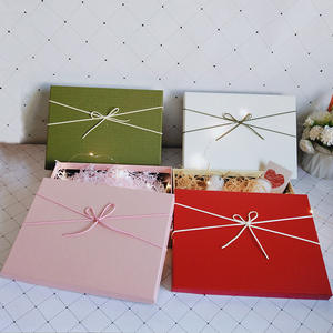 Wholesale In stock hot selling Gift Box Green Red Light Luxury Portable Bridesmaids Groomsmen baby shoe box