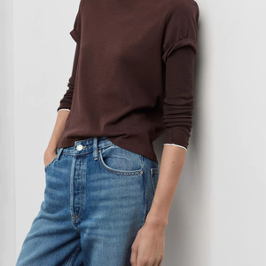 Jeans à jambes larges avec ourlet retroussé Tissu denim en coton Design long Design à jambes larges Taille mi-haute Ourlet retroussé Fermeture bouton et fermeture éclair - Product Image 2