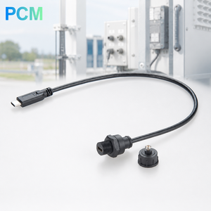Câble d'extension USB 3.1 Type-C étanche IP67 à montage sur panneau, découpe 12 mm, femelle vers mâle, pour châssis industriels, armoires et extérieur - Product Image 1