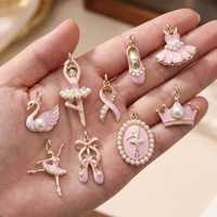 Pendentifs Breloques en laiton plaqué or 18 carats PVD, incrustés de perles et de zircons, motifs émail chaussure de danseuse de ballet, couronne, cygne et ruban, pour bijoux en vrac P381T