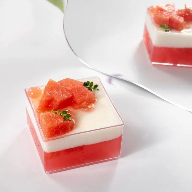 Square Food Grade Transparent Wedding Favor Boxes Small Tiramisu Sweets Dessert Box Packaging Clear PS Box With Lid
