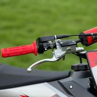 Moto Tout-Terrain TURRUT 140cc Moteur ZS140 Refroidisseur d'Huile Course Pit Bike Nouveau Très Demandé