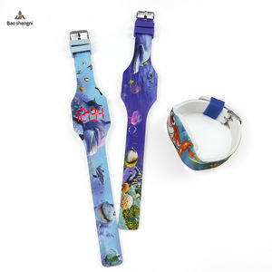 <span class=keywords><strong>Montre</strong></span> numérique en silicone pour enfants, personnalisée, dessin animé, vente en gros, <span class=keywords><strong>montre</strong></span> électronique LED garçon - Product Image 2