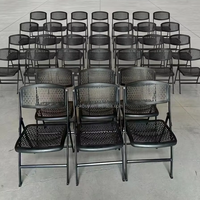 Chaise pliante en métal avec assise en maille, portable pour le camping, la plage, les pique-niques, le jardin, l'hôtel et les événements festifs, design confortable et empilable