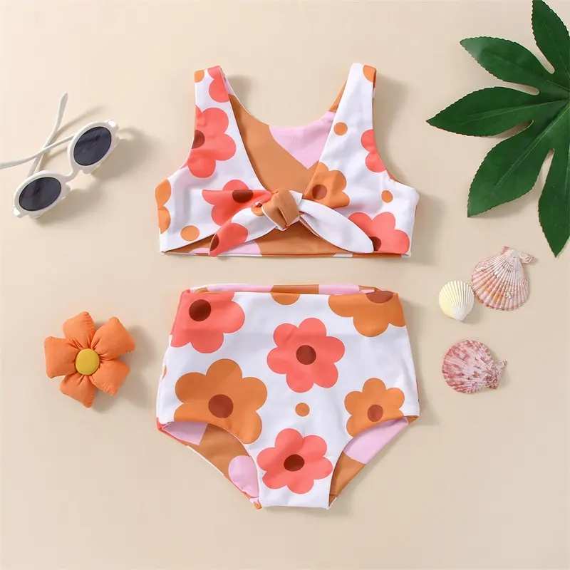 2023 Sommer Kleinkind Kind Badeanzug Zweiteilige Top Slips Bikini Sets Herz Blumen druck Reversible Baby Girl Bademode Beach wear