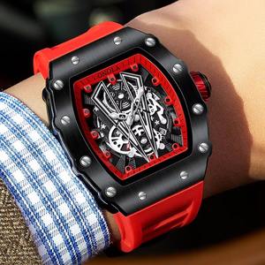 Drioshipping Montre à quartz pour hommes Offre Spéciale Casual Waterproof Alloy Creative Silicone Band 43mm Hollow Character New Fashionable - Product Image 6