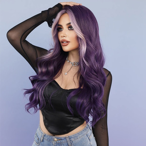 Perruque longue synthétique élégante ondulée violette résistante à la chaleur <span class=keywords><strong>avec</strong></span> <span class=keywords><strong>frange</strong></span> pour femmes - Product Image 4