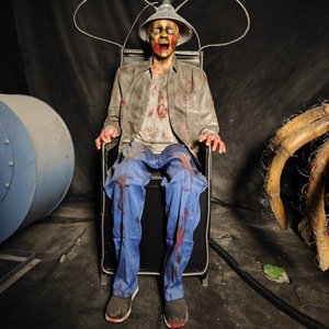 Decoración Animada de Personaje de Película de Terror para Halloween: Atrezzo y Modelo Animatrónico para Diseños de Casas Encantadas y de Fantasmas, Ideal para <span class=keywords><strong>Escape</strong></span> Rooms - Product Image 1