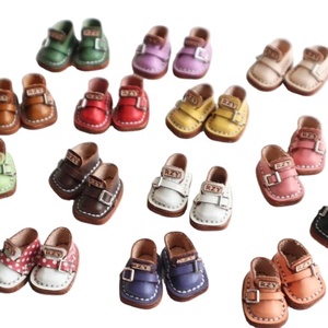 נעלי עור מיני סיטונאיות לבובות OB11/ymy/gsc/Middie Blythe או בובות עם רגליים בגודל זה - Product Image 2