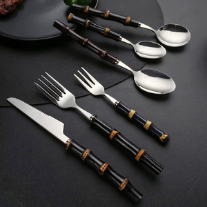 Juego <span class=keywords><strong>de</strong></span> Cubiertos Estilo Occidental con Mango <span class=keywords><strong>de</strong></span> Bambú, Cuchillo, Tenedor y Cuchara <span class=keywords><strong>de</strong></span> Acero Inoxidable, Cuchara para Café/<span class=keywords><strong>Postre</strong></span>/Helado - Product Image 2