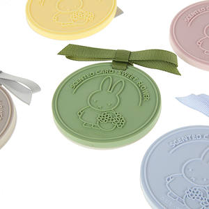 Disfrutar de todos los días de plástico perfume perfumado tarjeta coche hogar colgando aromas Eva fragancia absorbente auto perfumado tarjetas de plástico - Product Image 5