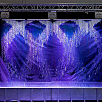 Mur d'eau numérique en acier inoxydable pour intérieur avec cascade graphique programmable pour projet de décoration de hall d'hôtel
