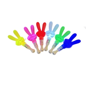 Bâton lumineux LED en gros pour geste de victoire, bâton lumineux en forme de V, jouet de concert, logo personnalisé disponible - Product Image 1