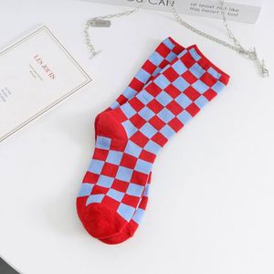 Chaussettes mi-hautes en coton à carreaux pour femme, modèle Cmax Net Red Checkerboard Sport Knitted - Product Image 5