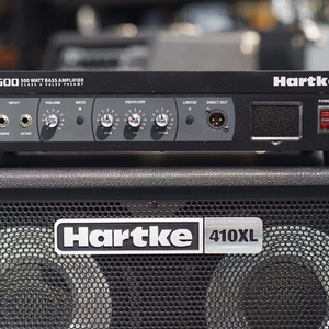 <span class=keywords><strong>Amplificador</strong></span> <span class=keywords><strong>de</strong></span> Bajo Portátil Profesional Hartke LH500+410XL con Control <span class=keywords><strong>de</strong></span> Perillas y Correa (Metal) - Product Image 3