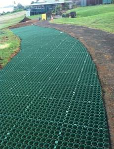 Nouveau matériau en plastique HDPE noir, vert, blanc, nid d'abeilles pour la plantation, grille de plantation d'herbe pour pavés de voie d'accès - Product Image 3