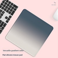 Nouveau tapis de souris de bureau en silicone épaissi à dégradé pour hommes et femmes, tapis de souris antidérapant avec protection du poignet, vente en gros