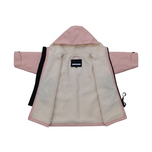 Tissu Oxford en nylon recyclé à séchage rapide doublé en polaire Sherpa pour enfants manteau à langer logo personnalisé imperméable rose - Product Image 3