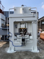 Presse hydraulique multidirectionnelle CE 800T pour le forgeage, le poinçonnage et le façonnage des métaux, à structure en H, avec PLC, servomoteur, pompe et motoréducteur – Vente directe usine