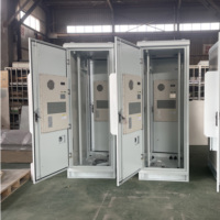 Armoire de station de base micro-cellulaire 5G en aluminium W-TEL IP54 avec télécommande |   Boîtier de télécommunications extérieur compact de 19 pouces pour les nœuds de réseau ruraux