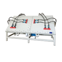 Machine de pressage pour portes et fenêtres en bois avec pompe et moteur de 2,2 kW pour la fabrication de cadres d'armoires