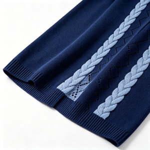 <span class=keywords><strong>Cardigan</strong></span> Lungo da <span class=keywords><strong>Donna</strong></span> Invernale con Ricamo a Treccia <span class=keywords><strong>Blu</strong></span> Chiaro, Design OEM dalla Fabbrica di Guangzhou - Product Image 6